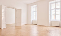 Wohnung - 1090, Wien,Alsergrund - San.bedürftige Beletage nahe Servitenviertel/Schottentor (U2)