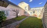 Haus - 5110, Oberndorf bei Salzburg - Vielseitige Gewerbeimmobilie mit Wohnung in stark frequentierter Lage!