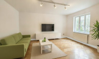 Wohnung - 1080, Wien,Josefstadt - Bastlerhit in toller Lage! Renovierunsbedürftige Wohnung mit tollem Grundriss inklusive 2 Balkone!