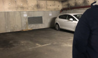 Immobilie - 2000, Stockerau - IM ZENTRUM VON STOCKERAU GUT ZU BEFAHRENDER TIEFGARAGENPLATZ ZU MIETEN