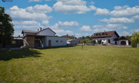 Grundstück - 4650, Edt bei Lambach - Ebener Baugrund ohne Bauzwang – 727 m² in ruhiger Siedlungslage in Edt bei Lambach