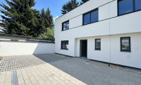 Haus - 3400, Klosterneuburg - HOCHWERTIGE ERSTBEZÜGE I TOP-Ausstattung I Vollunterkellerung I Privater Zugang zum Kierlingbach I Eigengrund I