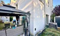 Haus - 1230, Wien - Große Doppelhaushälfte 174m², 6 Zimmer, Garten, Terrasse, Parkplatz – 1230 Wien, 580.000€