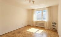 Wohnung - 1210, Wien - Helle 2-Zimmer-Wohnung mit separater Küche und Lift - nähe Bahnhof Floridsdorf