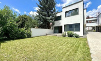Haus - 3400, Klosterneuburg - HOCHWERTIGE ERSTBEZÜGE I Häuser + Wohnungen I TOP-Ausstattung I Vollunterkellerung I Privater Zugang zum Kierlingbach I Eigengrund