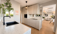 Wohnung - 9020, Klagenfurt am Wörthersee - Großzügige Familienwohnung mit Dachterrasse und 3 Garagen!