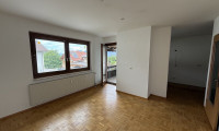 Wohnung - 9601, Arnoldstein - Arnoldstein, Am Hügel: Dreizimmerwohnung im ersten Halbgeschoss