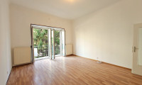 Wohnung - 1200, Wien,Brigittenau - Vorgarten: Gemütliche Balkonwohnung + Idealer Grundriss + Sonniges Wohnzimmer + Teilbar auf 2-3 Zimmer
