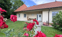 Haus - 2345, Brunn am Gebirge - Charmantes Einfamilienhaus in Brunn am Gebirge | ZΞLLMANN IMMOBILIEN