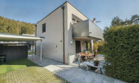 Wohnung - 6068, Mils - Mils bei Hall ! Reihenendhaus-Wohnen mit zwei Gärten, Whirlpool & Bergblick
