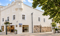 Zinshaus Renditeobjekt - 3430, Tulln an der Donau - Historisches Stadthaus mit zwei Geschäften und Wohnungen in Tulln an der Donau