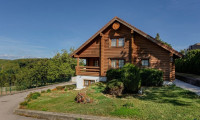 Haus - 3413, St. Andrä-Wördern - Chaletgefühl im Wienerwald – Wohnen, wo Holz und Natur zuhause sind
