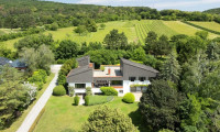 Haus - 7052, Müllendorf - Architektentraum in absoluter Ruhelage – Indoor-Pool, Schneeberg-Panorama & 3.234 m² Parkgarten