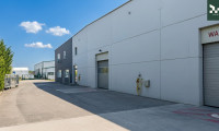 Halle / Lager / Produktion - 2482, Münchendorf - LEBENSMITTEL- & PHARMA-BETRIEBE | Gewerbeliegenschaft in Münchendorf mit Trockenlager, Kühlzellen & PV-Anlage