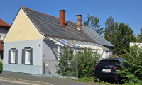 Haus - 7540, Güssing - Ausbauhaus in Güssing mit Garage, Terrasse und Zisterne - Top Preis!