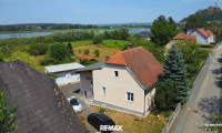 Haus - 7540, Güssing - Wohnhaus mit großem Garten, Garage und Blick auf die Burg Güssing