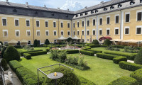 Wohnung - 5310, Mondsee - Exklusives Wohnen im Schloss Mondsee: geschmackvolle 2 1/2 Zimmer Wohnung mit Tiefgaragenstellplatz € 500.000.--