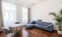 Wohnung - 1060, Wien - 2 Zimmer Altbau-Wohnung mit Indoorpool-SPA