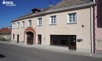 Haus - 2380, Perchtoldsdorf - Wo Geschichte Raum für Neues schafft - Historisches Anwesen mit außergewöhnlichem Entwicklungspotenzial im Herzen von Perchtoldsdorf