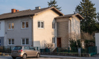 Haus - 2000, Stockerau - Vielseitiges Einfamilienhaus mit Garten & Garage in Stockerau!