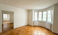 Wohnung - 6020, Innsbruck - Altbauwohnung mit Kachelofen in der Altstadt von Innsbruck | 4 Zimmer