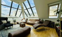 Wohnung - 1050, Wien - Außergewöhnliche Dachgeschoss-Maisonette mit Dachterrasse und beeindruckendem Wienblick nahe Naschmarkt