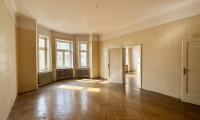 Wohnung - 1020, Wien - Sanierungsbedürftige 140 m² Altbauwohnung in begehrter Lage beim Augarten