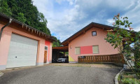 Haus - 9554, Agsdorf - ruhiges 2 Fam. Wohnhaus + 1 HA  LW + Quelle in Feldkirchen / St. Urban : 5 Zimmer, Garten, Balkone, PV,+ 1 HA LW  Wiese für Tierhaltung Pferde, mit kleinem  Stall für Schafe, Ziegen, Hühner