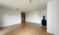 Wohnung - 7100, Neusiedl am See - Top Lage - 4-Zimmer-Wohnung mit Loggia, Klimaanlage und Schwedenofen - unmittelbar beim Schulzentrum, Bahnhof und Stadtzentrum!