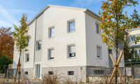 Büro / Praxis - 7000, Eisenstadt - Modernes 5-Zimmer Büro mit Balkon & 5 Stellplätzen im Regierungsviertel