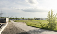Grundstück - 2333, Leopoldsdorf - Nähe Flughafen und Stadtgrenze Wien! Großes Gewerbegrundstück mit LKW-Zufahrt und vielfältigen Nutzungsmöglichkeiten