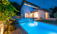Haus - 3400, Klosterneuburg - Familientraum! Ideale Größe, Fernsicht, Garten mit Pool