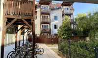 Wohnung - 2000, Stockerau - Moderne, komplett sanierte 2-Zimmer-Wohnung mit ruhigem Innenhof-Balkon in Stockerau