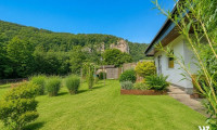 Haus - 2082, Hardegg - Naturidylle direkt an der Thaya – liebevoll saniertes Freizeithaus in Ruhelage in Hardegg | Nutzfläche ca. 50,84 m2 | Terrasse