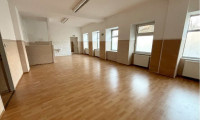 Einzelhandel - 1160, Wien,Ottakring - 297m² Erdgeschoss - Lagerfläche Nähe Lugner City!