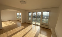 Wohnung - 1180, Wien - Großzügige 5 Zimmer Wohnung in Toplage mit Terrasse und Pool - Gartenmitbenützung