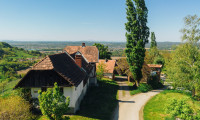 Land und Forstwirtschaft - 2213, Zgornja Velka - Landsitz, Ferienimmobilie oder Tourismusprojekt? Wo außergewöhnlicher Weitblick auf Möglichkeiten trifft!