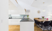Haus - 9020, Klagenfurt am Wörthersee - Modernes, kernsaniertes Reihenhaus mit Terrasse, Balkon & kleinem Eigengarten!