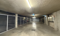 Immobilie - 1190, Wien - Cobenzlgasse 42 - 3 Stapelparklätze für Fahrzeuge bis 1,5 Meter Höhe
