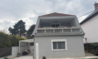 Haus - 1220, Wien,Donaustadt - Modernes Einfamilienhaus 4 Zimmer, Loggia, Fernblick – vollsaniert in 1220 Wien!