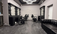 Halle / Lager / Produktion - 1160, Wien - Hochwertig renovierter Salon in perfekter Lage gelangt zur Vermietung - um nur 853€!