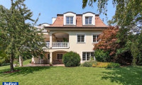 Haus - 3400, Klosterneuburg - Phantastisches Anwesen mit zwei Wohneinheiten und einer zusätzlichen Einlegerwohnung in bester Lage am Südhang des Ölbergs
