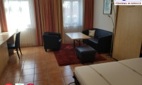 Wohnung - 2340, Mödling - Praktische, helle und modern ausgestattete 2-Zimmer Wohnung inkl. Stellplatz und großer Dachterrasse - hervorragende Infrastruktur