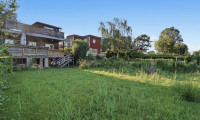 Haus - 3400, Klosterneuburg - Direkt am Wasser: Seltenes Terrassenhaus mit freiem Blick auf die Donau – nur 25 Minuten von Wien