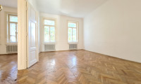 Wohnung - 1130, Wien - Sanierungstraum Altbau | Luftwärmepumpe möglich | 15m2 Süd-Balkon bewilligt