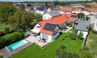 Haus - 7535, Rauchwart - Kernsanierter Streckhof mit Salzwasserpool, großem Grundstück und außergewöhnlichen Wohnambiente in zentraler Dorflage