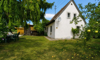 Haus - 8280, Fürstenfeld - Sanierungsbedürftig mit eigenem Brunnen & Obstbäumen