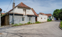 Haus - 2054, Haugsdorf - Stark sanierungsbedürftiges Haus in Haugsdorf!