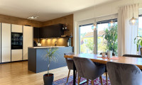 Wohnung - 8054, Riederhof - WOHNTRAUM NAHE GRAZ: Großzügige 5-Zimmer-Wohnung mit XL-Balkon, 2 Parkplätzen, E-Ladestation & idyllischer Grünruhelage