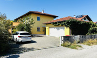 Haus - 5111, Bürmoos - Modernes Einfamilienhaus mit Doppelgarage in Bürmoos